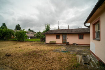 Na predaj starší rodinný dom s veľkým pozemkom v Trenčíne, č - 5