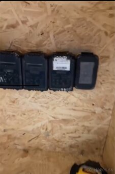 Držiaky na Dewatl batérie - 18V a Flexvolt 54/18V - 5