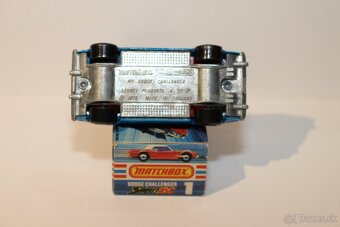 Matchbox SF Dodge challenger - 5
