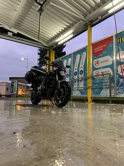YAMAHA MT07 - 5