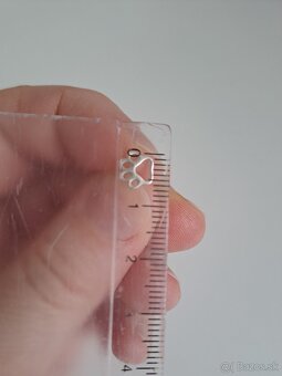 zánovné dámske,dievčenské náušnice, striebro, 0,5cm - 5