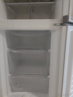 Predam chladničku Zanussi - 5