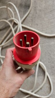 predám elektrický mlynček na hrozno - 5