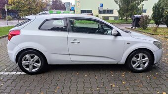 KIA CEED 1,4L 2009 - 5