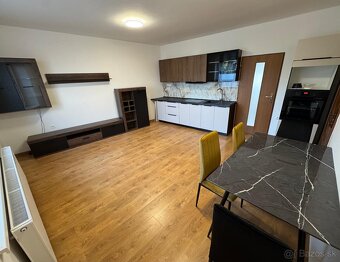 Predám rodinný dom v centre Kysuckeho Nového Mesta - 5