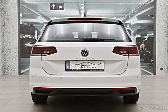 Volkswagen Passat Variant 2.0 TDI DSG EVO Elegance - 5