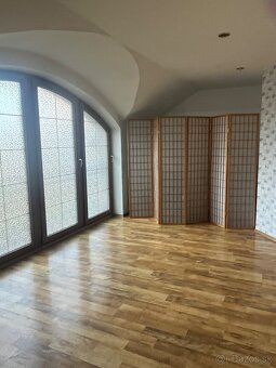 Priestory na semináre, cvičenie - 5