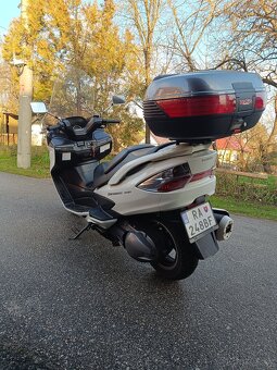 Predám vymením Suzuki burgman 400 2006 - 5