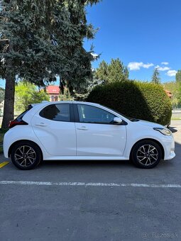 predám toyotu yaris hybrid - 5