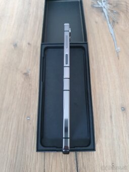Samsung Galaxy Z Flip5 256GB Graphite - 5