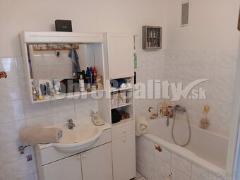 3-izbový byt s balkónom na skvelej adrese – Levice, ul. M. R - 5