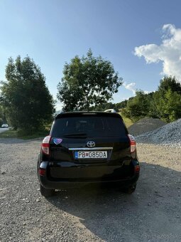Predám toyotu rav4 2009 - 5