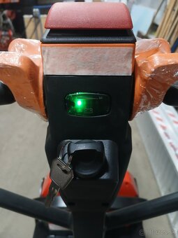 Paletový vozík Heli CBD15J-LI-S Elektrický - 5