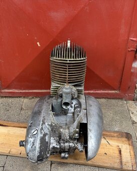 Jawa 250 motor kyvačka - 5