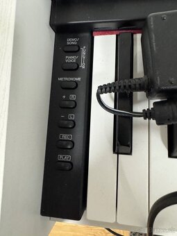 Klavir Yamaha arius YPD S51 - 5