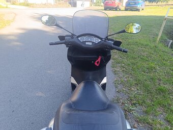 Predam Yamaha Xmax 250 - 5