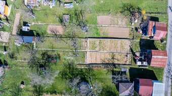 Chatka so záhradou v Záhradkárskej osade Zvolen pod Strážou - 5