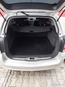 Opel Astra H combi LPG - 5