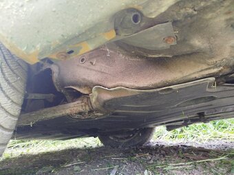 Mercedes w 124 250D - 5