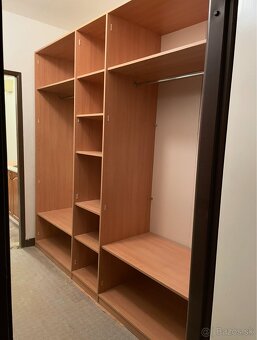 Šatníková skriňa - 5