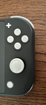 Nintendo Switch Lite - 5