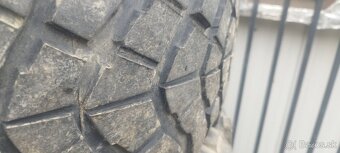 Predám 215/65 r16 - 5