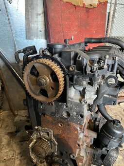 Predám blok motora 2hdi tdci 66-103kw - 5