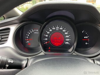 KIA Ceed 1.4 benzín - 5