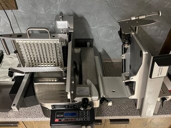 Automatický nárezový stroj DEKO 834 EPB - 5