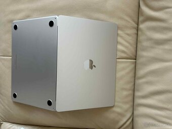 MacBook Air 13" M2čip 2022 - 5