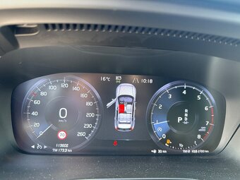 Volvo XC40 T3 163k Momentum A/T - 5