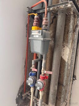 Predaj 4 izbový byt Sídlisko 1. Mája 88m2 s balkónom - 5