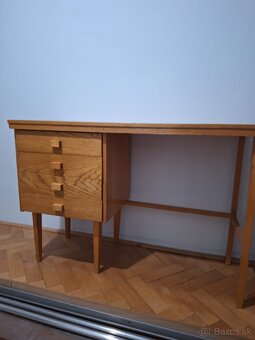 Darujem skryne poste stolykl za odvoz - 5