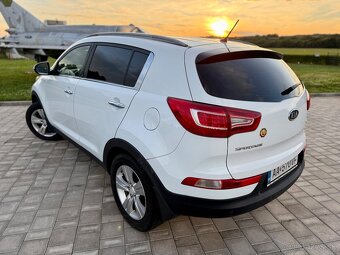 KIA SPORTAGE - 5