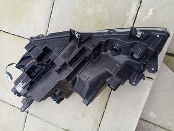 Predné svetlo Suzuki Vitara - 5