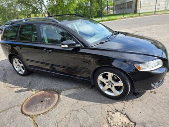 Volvo V50 facelift 2008 100kw 2.0D plnefunkcne ma samozrejme - 5