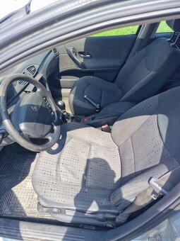 Renault Laguna - 5