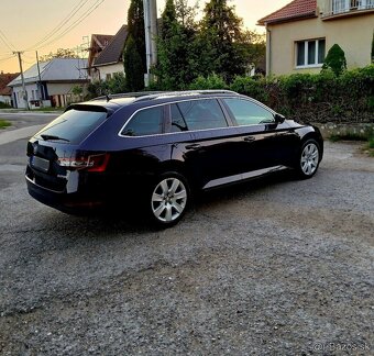 Predam Skoda Superb Combi 1.6 Tdi 88kw Rok 2017 - 5