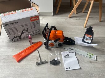 Predám ÚPLNE NOVÚ motorovú pílu Stihl MS170 a 2x olej - 5