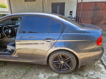 BMW E90 320D na nahradne diely v CELKU - 5