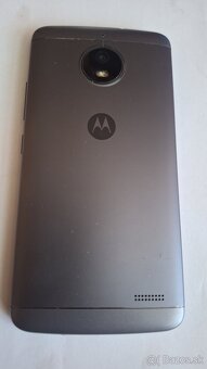 Motorola Moto E4 XT1761 2GB/16GB android 7 - 5