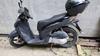 Honda Sh125i - 5