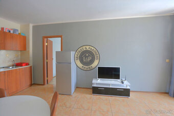 Apartmán 2+kk s balkónom a bazénom Midia Grand Resort-Aheloy - 5