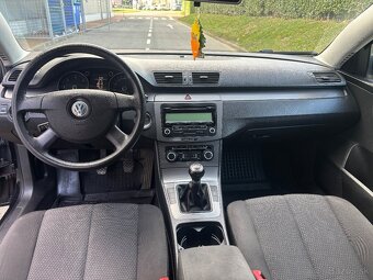 Volkswagen passat b6 1.6tdi CR - 5
