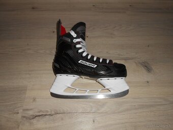 Predam par krat pouzite lad,korcule BAUER VAPOR ELITE - 5