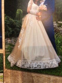 Krásne svadobne šaty Ivory za polovicu - 5