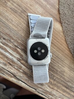 Predám Apple Watch 3 42 mm - 5