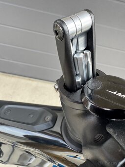 Specialized E-bike - 5