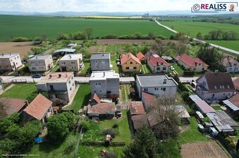 Rodinný dom s veľkým pozemkom, súkromím a pohodlím - 5