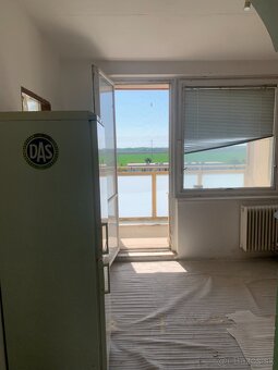 REZERVOVANÉ =  1 - izbový byt v Trnave na Nerudovej ulici - 5